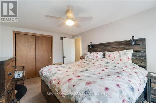 33 Naples Court, Thorold, ON - Indoor Photo Showing Bedroom