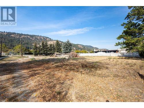 469 Glenmore Road, Kelowna, BC 