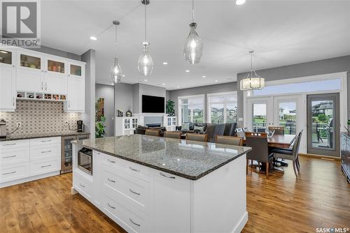 142 Gillies Lane, Saskatoon, SK - Indoor Photo Showing Kitchen With Upgraded Kitchen