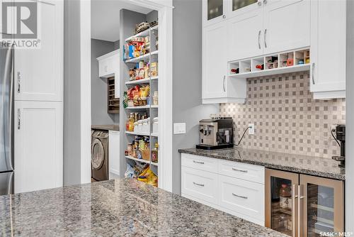 142 Gillies Lane, Saskatoon, SK - Indoor Photo Showing Kitchen With Upgraded Kitchen