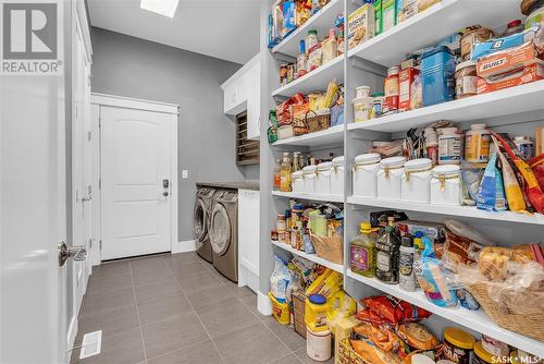 142 Gillies Lane, Saskatoon, SK - Indoor Photo Showing Laundry Room