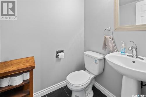 72 331 Pendygrasse Road, Saskatoon, SK - Indoor Photo Showing Bathroom