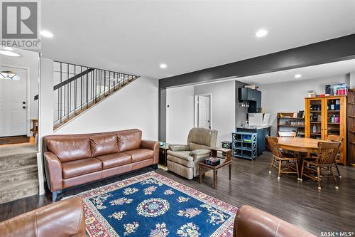 72 331 Pendygrasse Road, Saskatoon, SK - Indoor Photo Showing Living Room