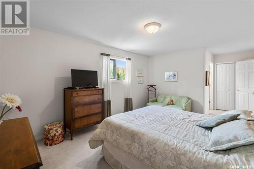 901B 9Th Street E, Saskatoon, SK - Indoor Photo Showing Bedroom