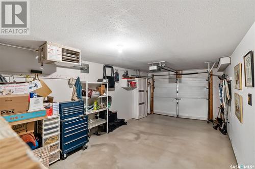 901B 9Th Street E, Saskatoon, SK - Indoor Photo Showing Garage