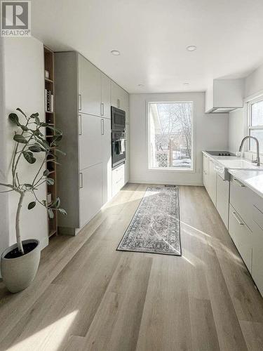 9619 99 Avenue, Fort St. John, BC - Indoor Photo Showing Kitchen