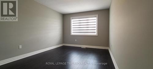 12 Honey Bend, St. Thomas, ON - Indoor Photo Showing Other Room