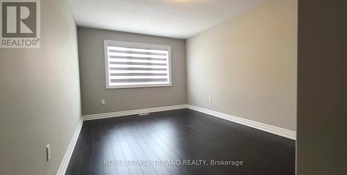 12 Honey Bend, St. Thomas, ON - Indoor Photo Showing Other Room