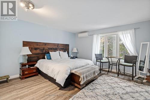 6 - 18 Sauble River Road, Lambton Shores (Grand Bend), ON - Indoor Photo Showing Bedroom