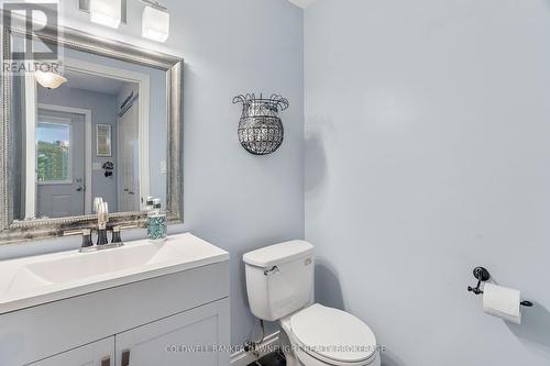 6 - 18 Sauble River Road, Lambton Shores (Grand Bend), ON - Indoor Photo Showing Bathroom