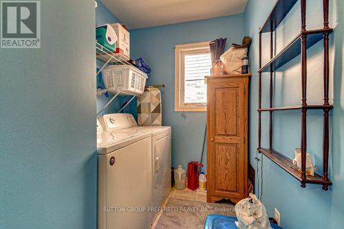 2823 Bateman Trail, London, ON - Indoor Photo Showing Laundry Room