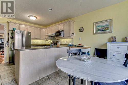 2823 Bateman Trail, London, ON - Indoor Photo Showing Kitchen