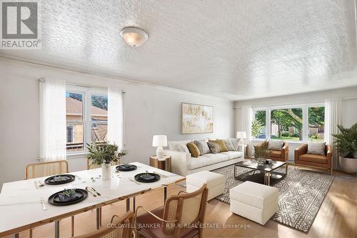 34 Simpson Avenue, Clarington (Bowmanville), ON - Indoor Photo Showing Living Room