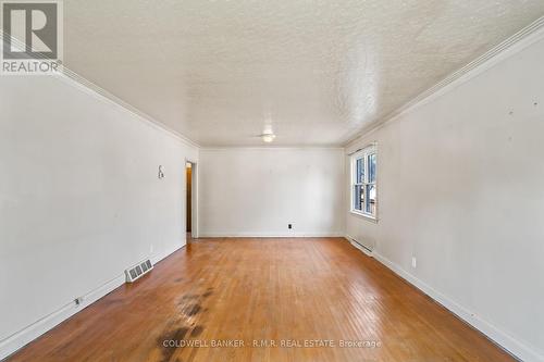 34 Simpson Avenue, Clarington (Bowmanville), ON - Indoor Photo Showing Other Room