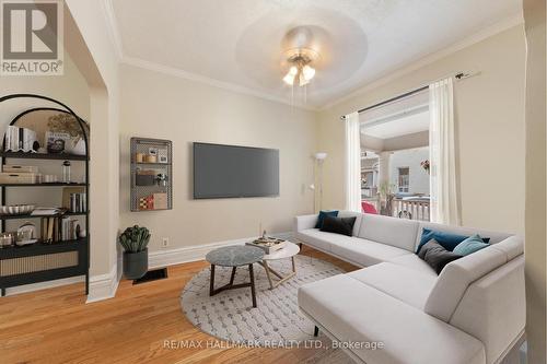 25 Norwood Terrace, Toronto, ON - Indoor Photo Showing Living Room