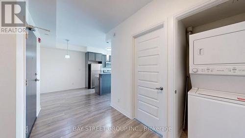 512 - 2 Adam Sellers Street, Markham, ON - Indoor Photo Showing Laundry Room