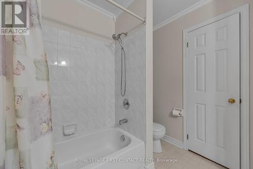 356 Livingstone Street W, Barrie, ON - Indoor Photo Showing Bathroom