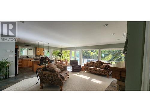 54 Hazlewood  Drive, Trail, BC - Indoor