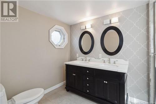 177 Chatellereault, Shediac, NB - Indoor Photo Showing Bathroom