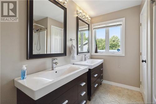 177 Chatellereault, Shediac, NB - Indoor Photo Showing Bathroom