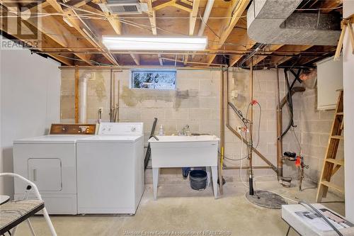 2736 Jos St. Louis, Windsor, ON - Indoor Photo Showing Laundry Room