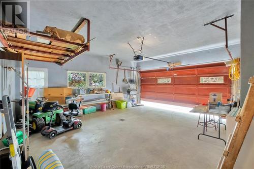 2736 Jos St. Louis, Windsor, ON - Indoor Photo Showing Garage