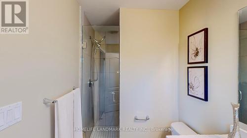 250 Lormont Boulevard W, Hamilton, ON - Indoor Photo Showing Bathroom