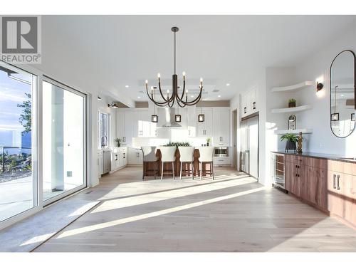 5500 Foothill Court, Kelowna, BC - Indoor Photo Showing Dining Room