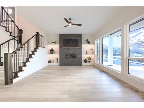 5500 Foothill Court, Kelowna, BC - Indoor With Fireplace