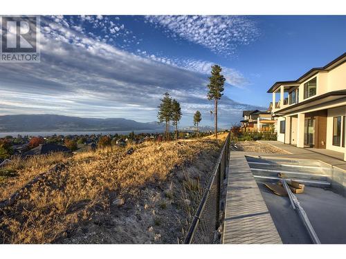 5500 Foothill Court, Kelowna, BC - Outdoor With View