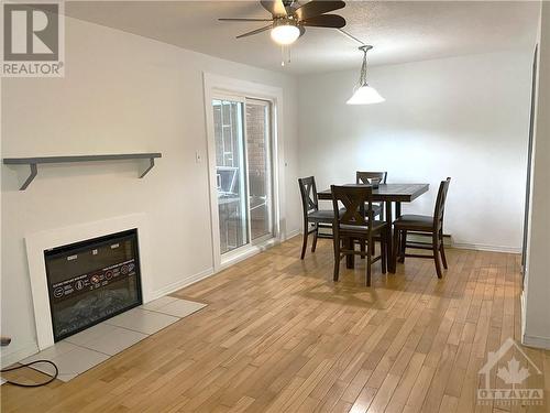 220 Fenerty Court Unit#1, Ottawa, ON - Indoor Photo Showing Dining Room