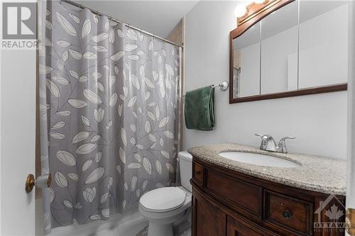 Main Floor Bathroom - 2340 Midway Avenue, Ottawa, ON - Indoor Photo Showing Bathroom