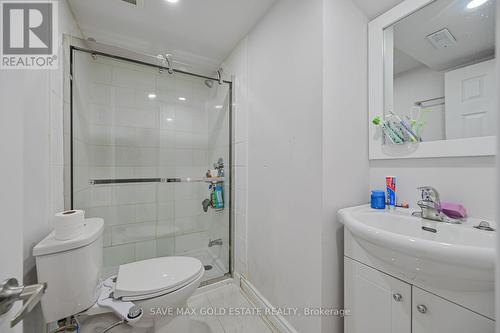 48 Monaco Court, Brampton, ON - Indoor Photo Showing Bathroom