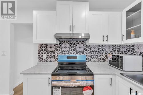 504 K Avenue S, Saskatoon, SK - Indoor Photo Showing Kitchen