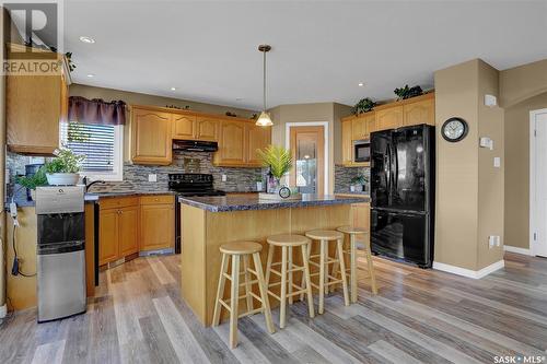 4 Kalmia Crescent, Moose Jaw, SK - Indoor Photo Showing Kitchen