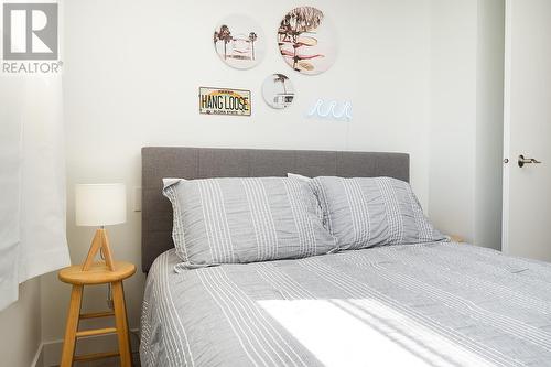 1611 Elm Street E, Kelowna, BC - Indoor Photo Showing Bedroom