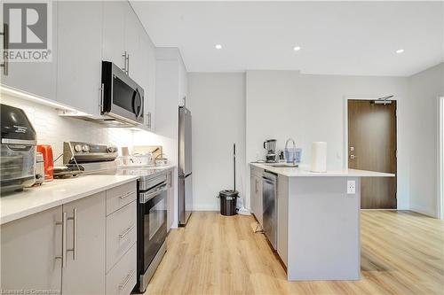 525 New Dundee Road Unit# 203, Kitchener, ON - Indoor Photo Showing Kitchen