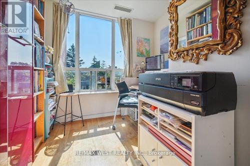 511 - 455 Rosewell Avenue, Toronto, ON - Indoor Photo Showing Other Room