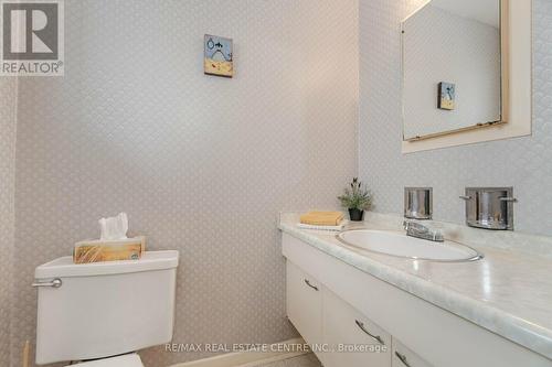 2049 Family Crescent, Mississauga, ON - Indoor Photo Showing Bathroom