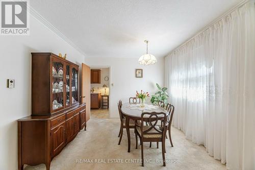 2049 Family Crescent, Mississauga, ON - Indoor Photo Showing Dining Room