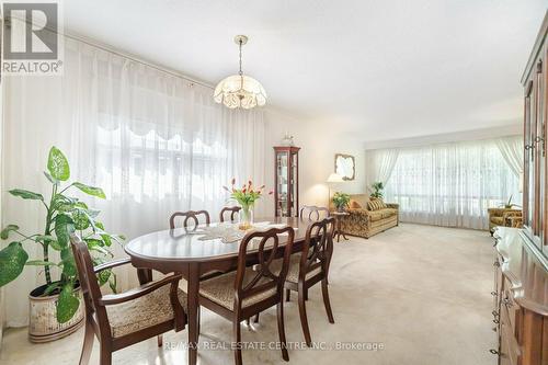 2049 Family Crescent, Mississauga, ON - Indoor Photo Showing Dining Room