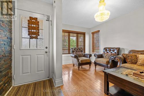 5415 Longford Drive, Mississauga, ON - Indoor Photo Showing Other Room