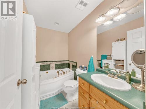 1885 Luxury Avenue, Windsor, ON - Indoor Photo Showing Bathroom