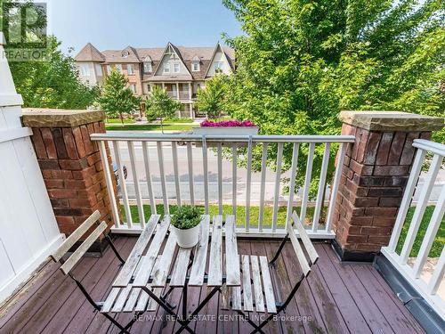 673 Holly Avenue, Milton, ON - Outdoor With Deck Patio Veranda