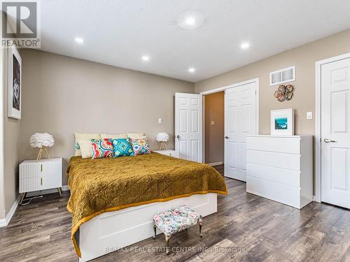 673 Holly Avenue, Milton, ON - Indoor Photo Showing Bedroom