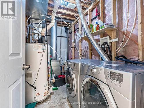 673 Holly Avenue, Milton, ON - Indoor Photo Showing Laundry Room