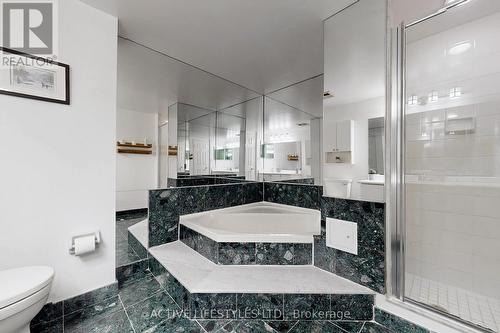 1503 - 350 Rathburn Road W, Mississauga, ON - Indoor Photo Showing Bathroom