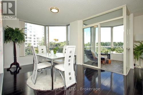 403 - 1 Hickory Tree Road, Toronto, ON - Indoor Photo Showing Dining Room