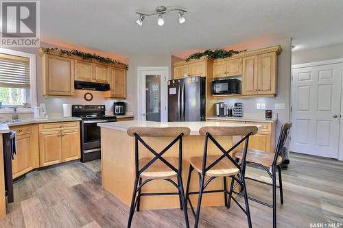 1142 Degelman Drive, Regina, SK - Indoor Photo Showing Kitchen