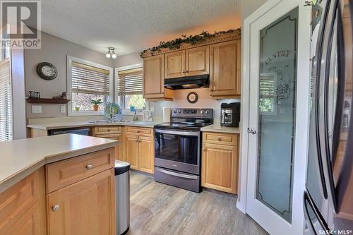 1142 Degelman Drive, Regina, SK - Indoor Photo Showing Kitchen